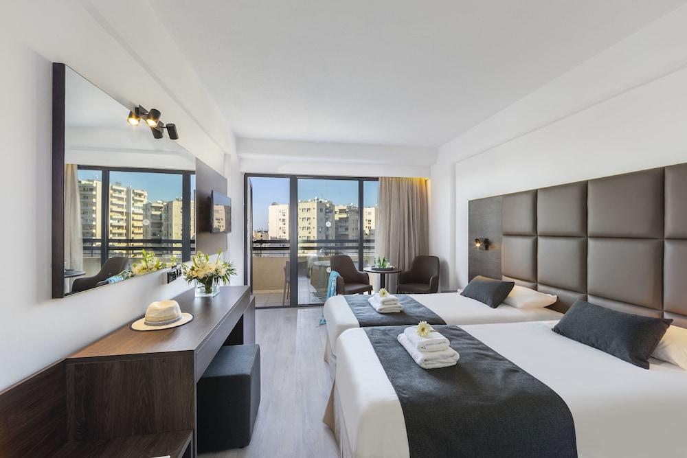 Kapetanios Odysseia Hotel