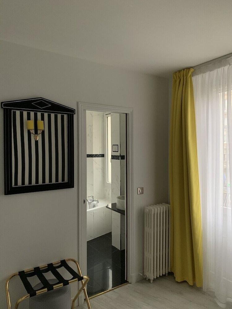 Hotel Riviera Elysées