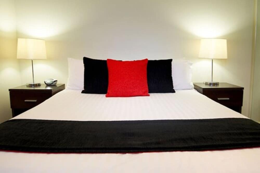 Comfort Apartments on Elizabeth