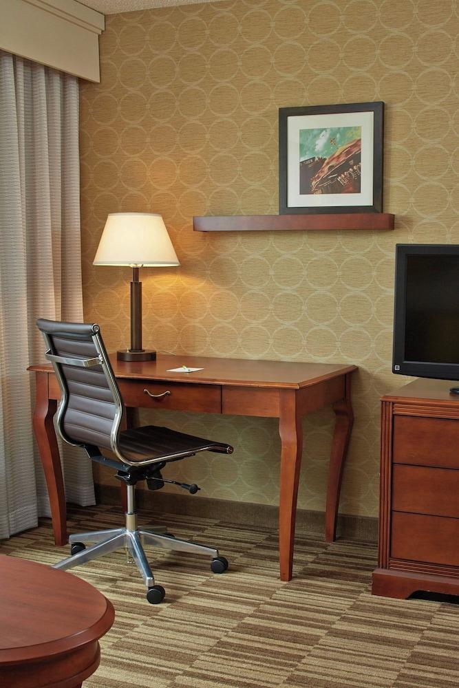 Courtyard by Marriott Woburn/Boston North