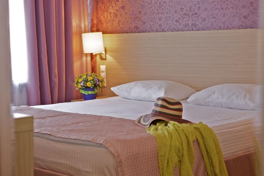 Grand Hotel Zhemchuzhina