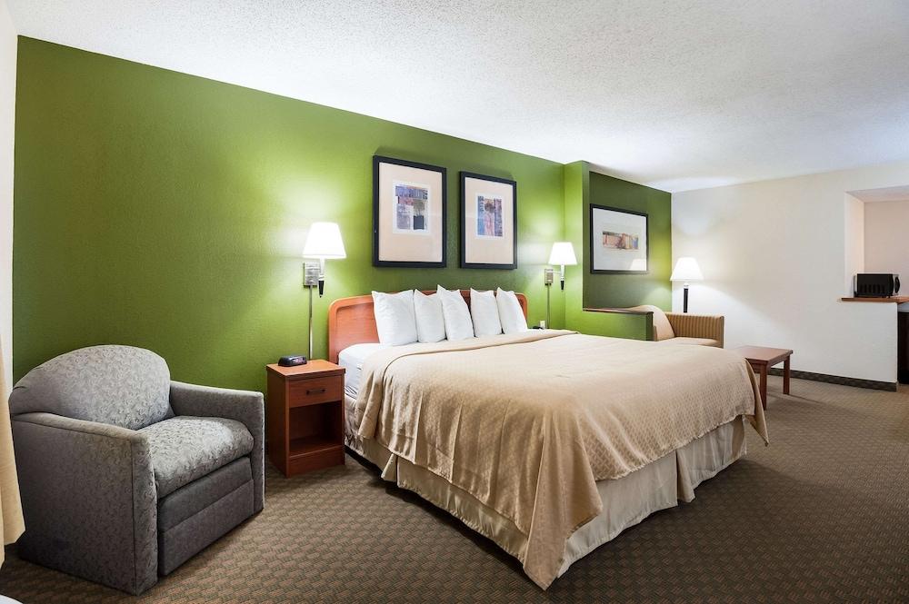Quality Inn & Suites Lake Charles South