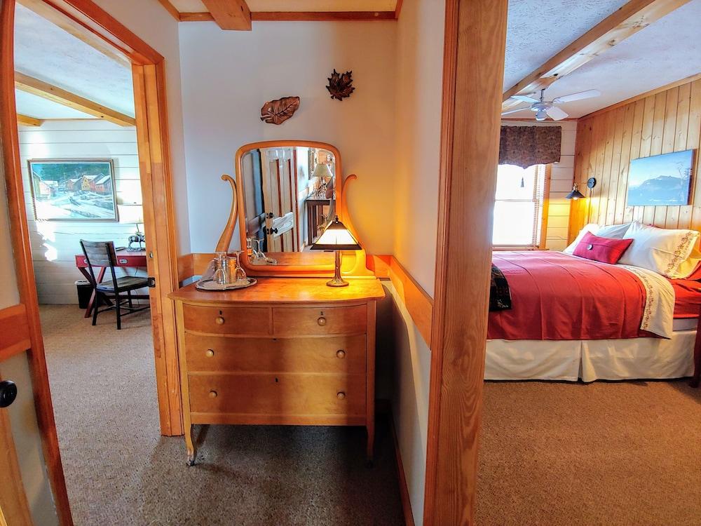 Greenwoods Bed & Breakfast Inn