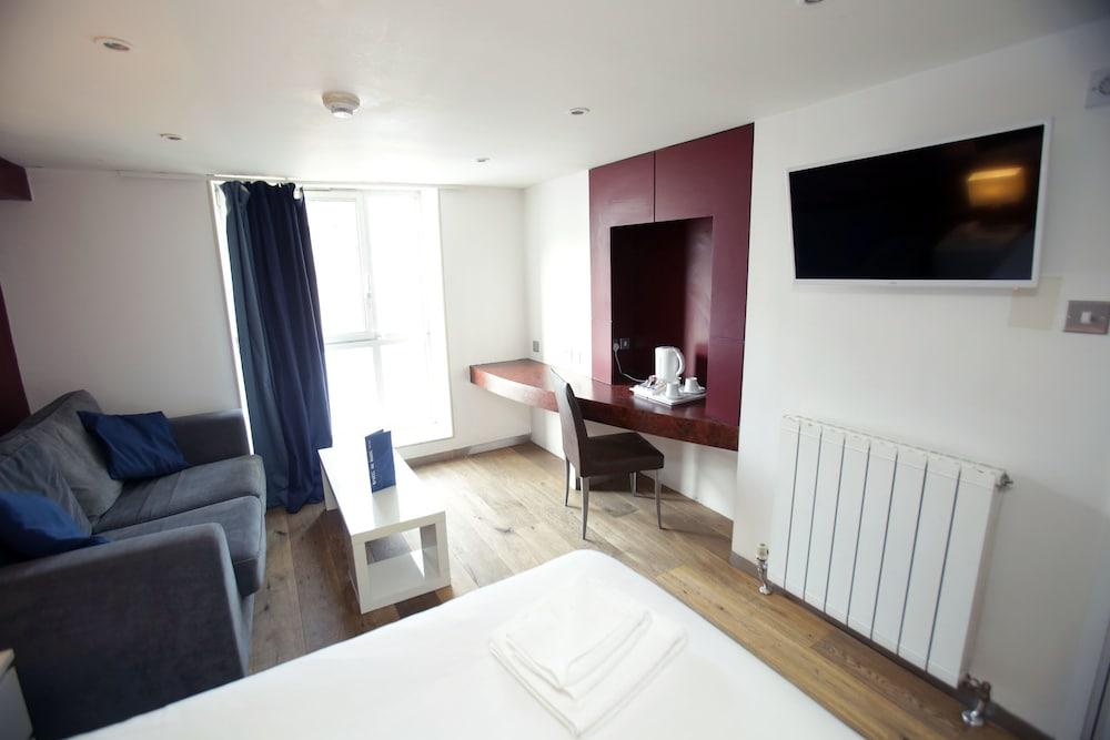 Brunswick Merchant City Hotel