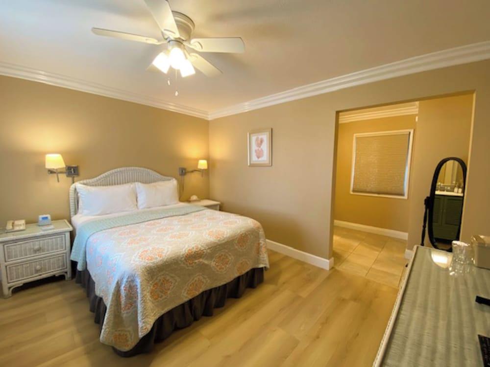 Cliff House Inn On The Ocean