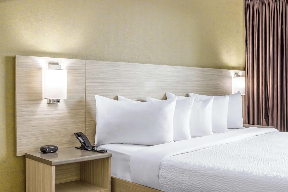 Motel 6 Niagara Falls, ON – Near the Falls