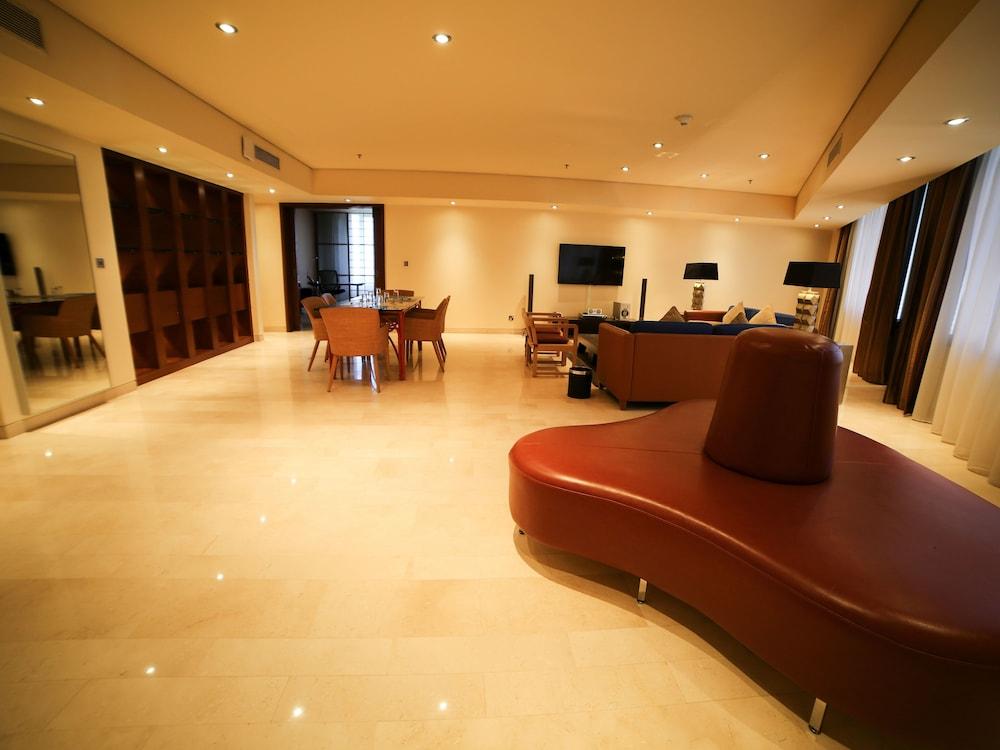 Hilton Kuwait Resort