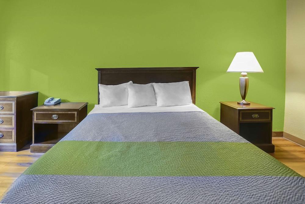 Motel 6 Morehead, KY