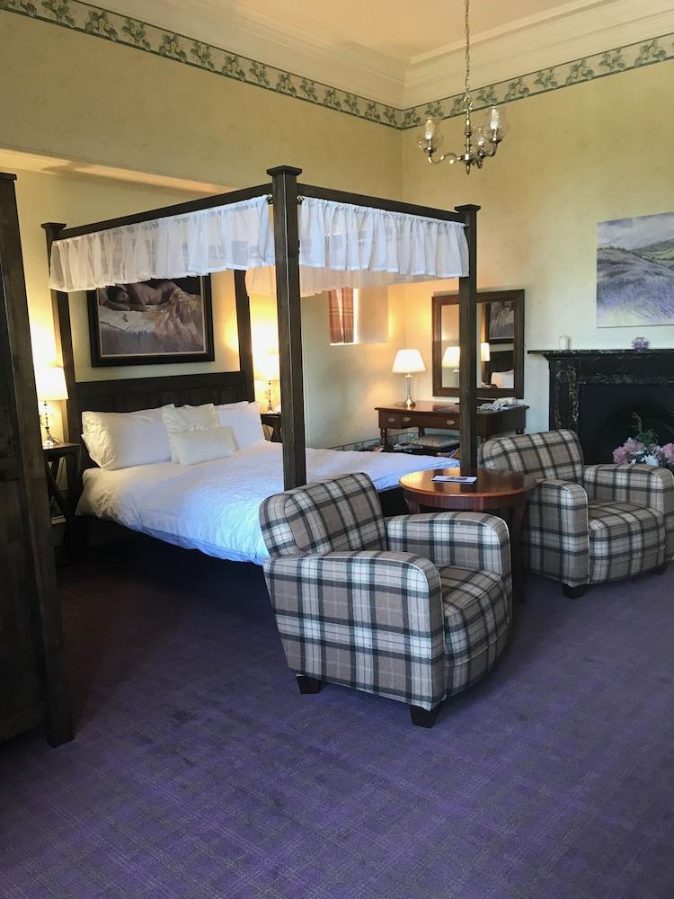 Mansfield House Hotel