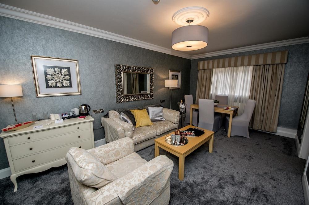 Best Western Plus White Horse Hotel