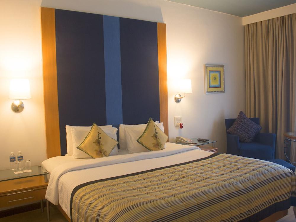 Hotel Royal Orchid Bangalore