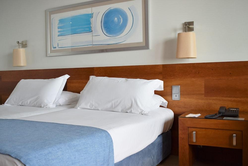 Madeira Regency Cliff