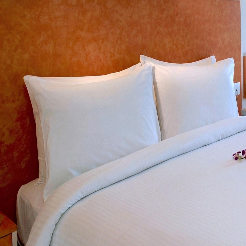 La Place Sarovar Portico, Lucknow