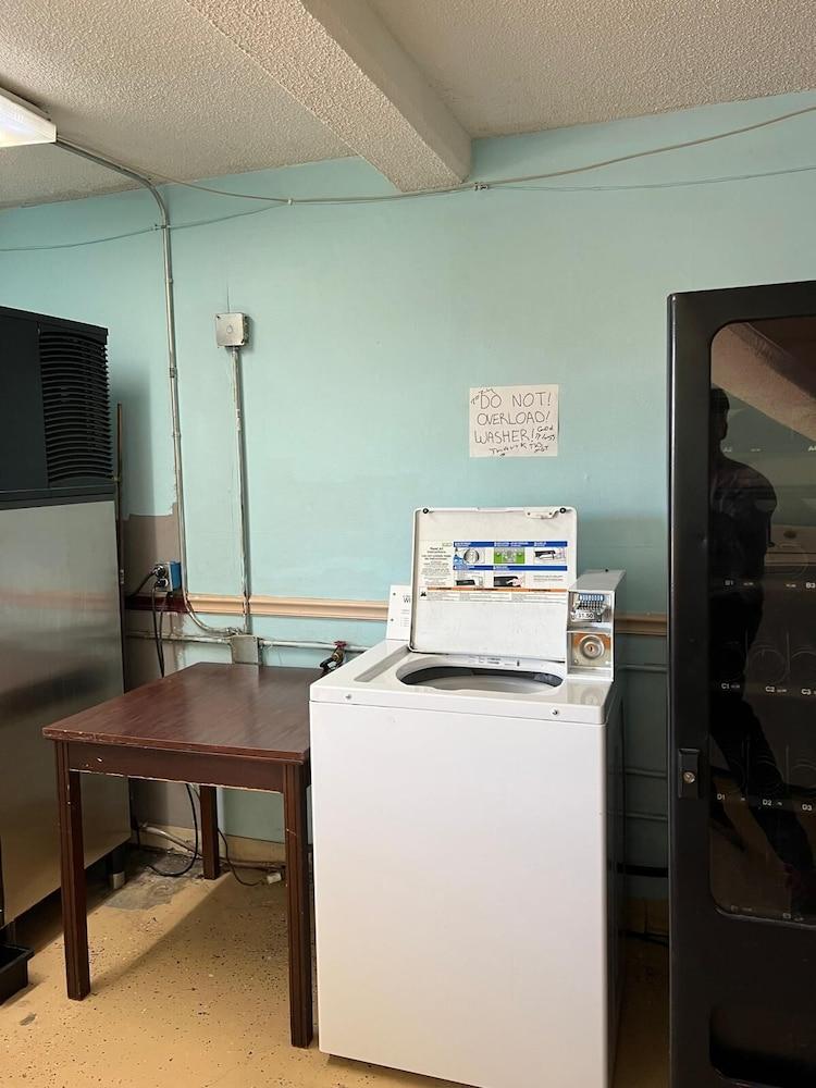 Quality Quarters Inn