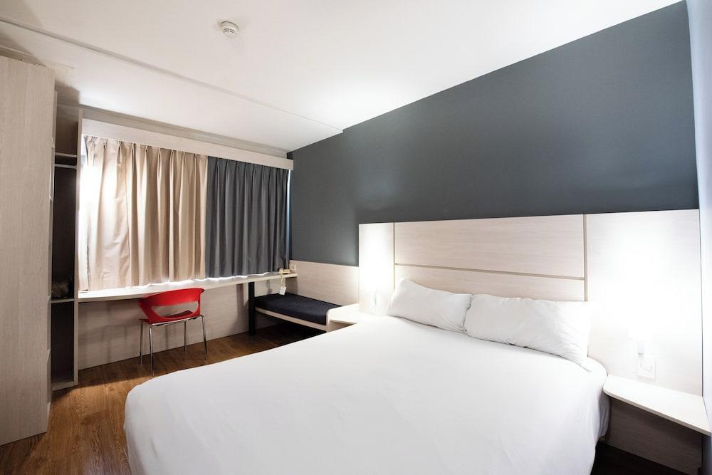 Hotel ibis Montevideo Rambla