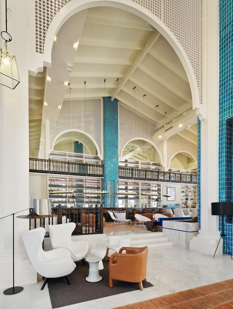 H10 Timanfaya Palace