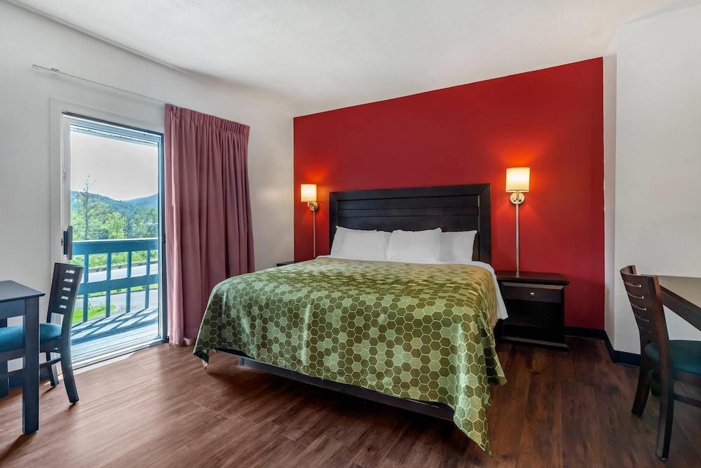 Econo Lodge Lee - Great Barrington