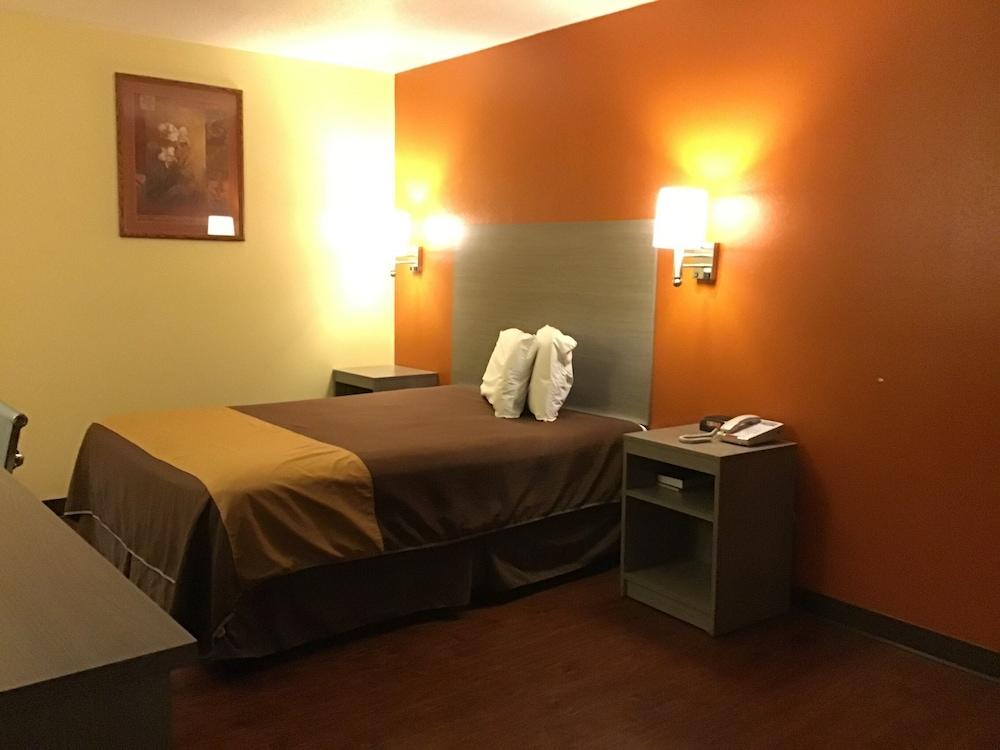 Rodeway Inn Moriarty