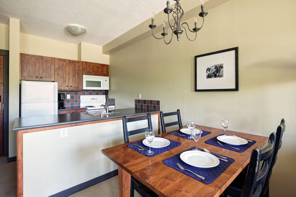 Panorama Mountain Resort - Ski Tip Tamarack Condos