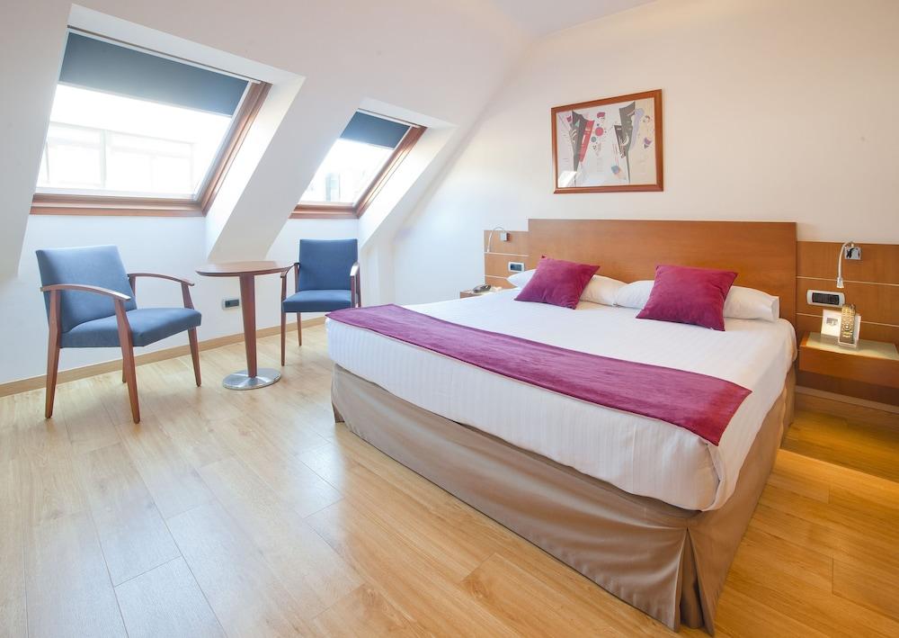 Hotel Duerming Longoria Plaza