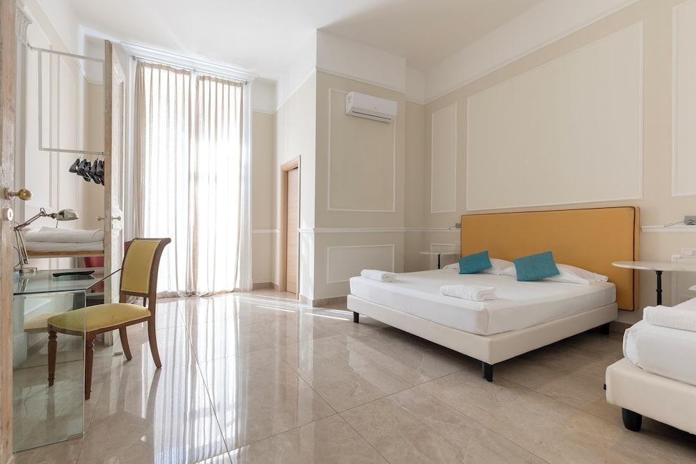 Napolit'amo Hotel Principe