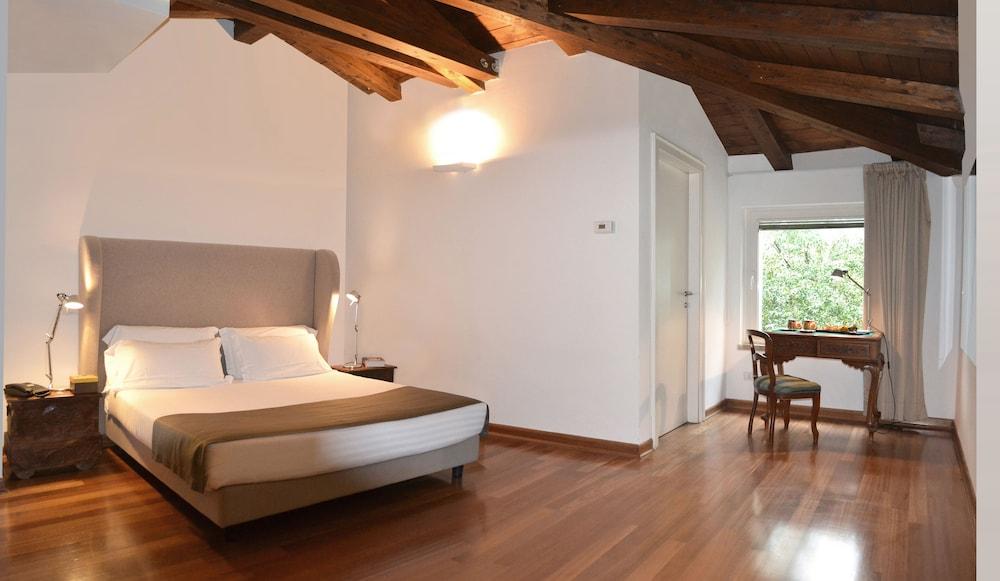 Finis Africae Country House