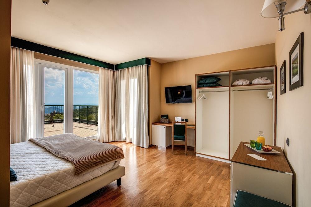 Demidoff Country Resort