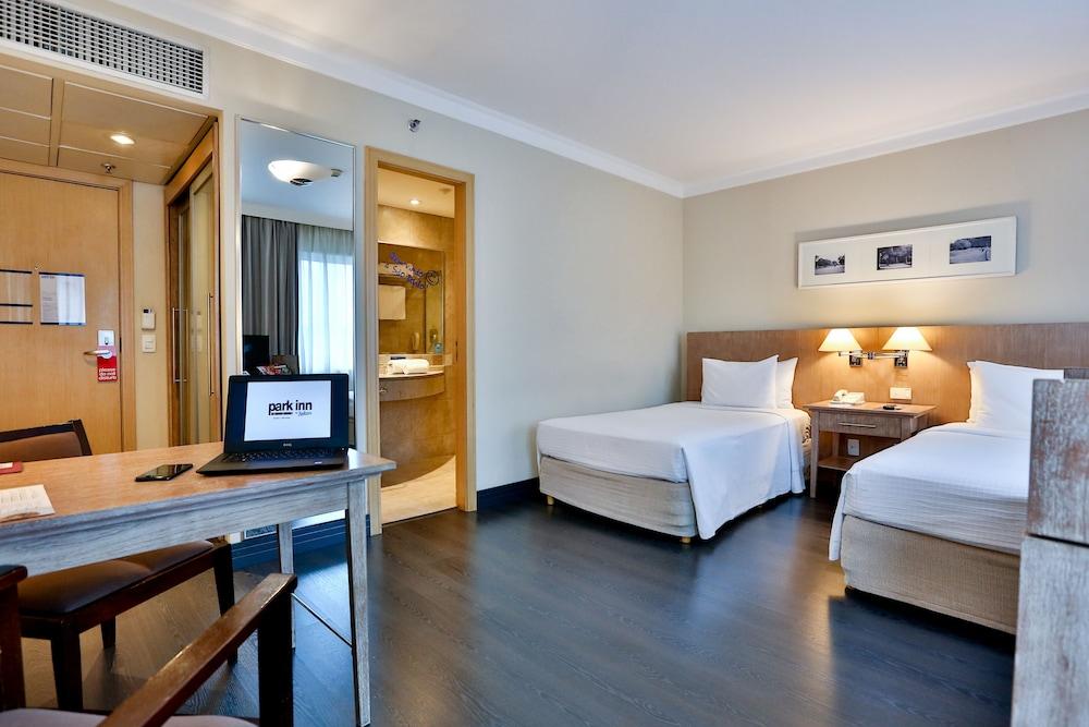 Park Inn by Radisson Berrini