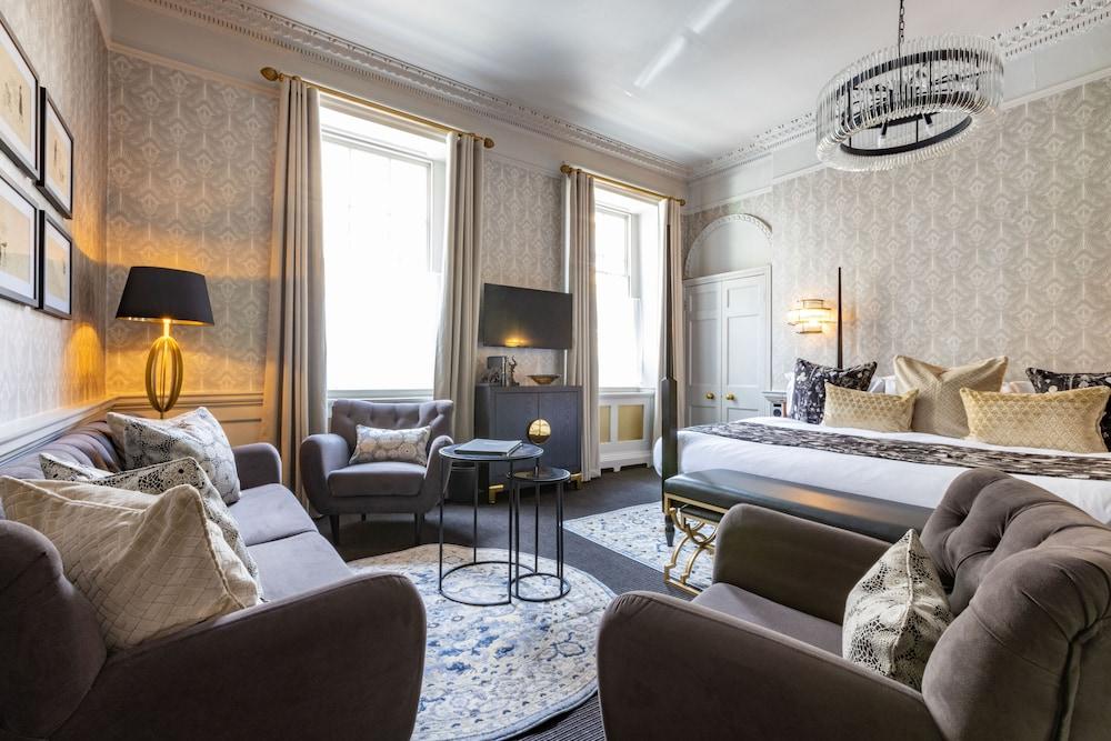 The Queensberry Hotel