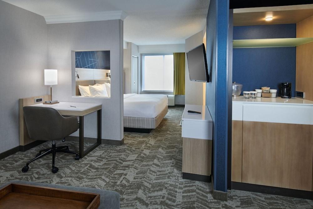 SpringHill Suites Detroit Southfield
