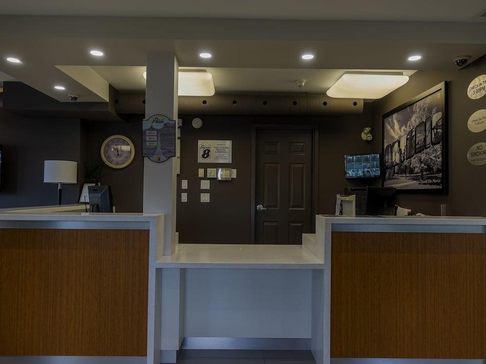 Super 8 by Wyndham Sault Ste Marie On