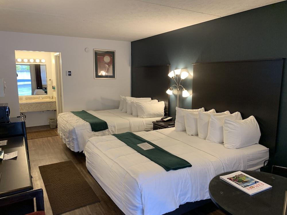 Baymont by Wyndham Petoskey