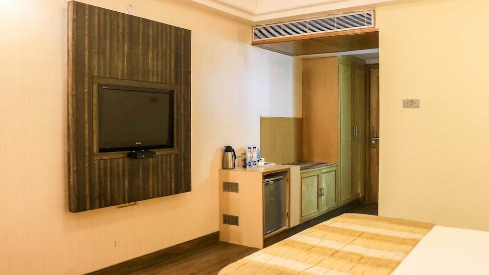 Dee Marks Hotel & Resorts