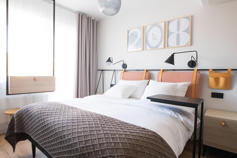 Oru Hub Hotel Tallinn - Handwritten Collection