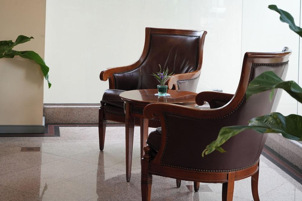 Royal Suite Hotel Bangkok