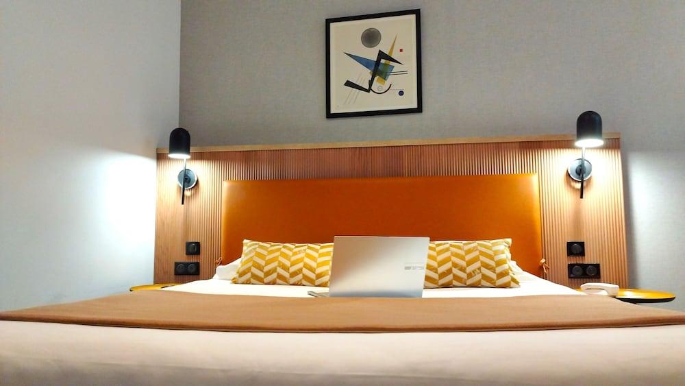 Avia Saphir Montparnasse