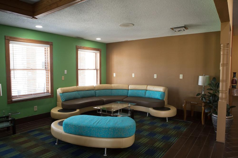 Quality Inn & Suites Bedford West