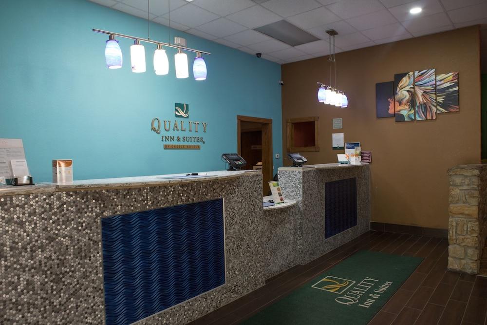 Quality Inn & Suites Bedford West