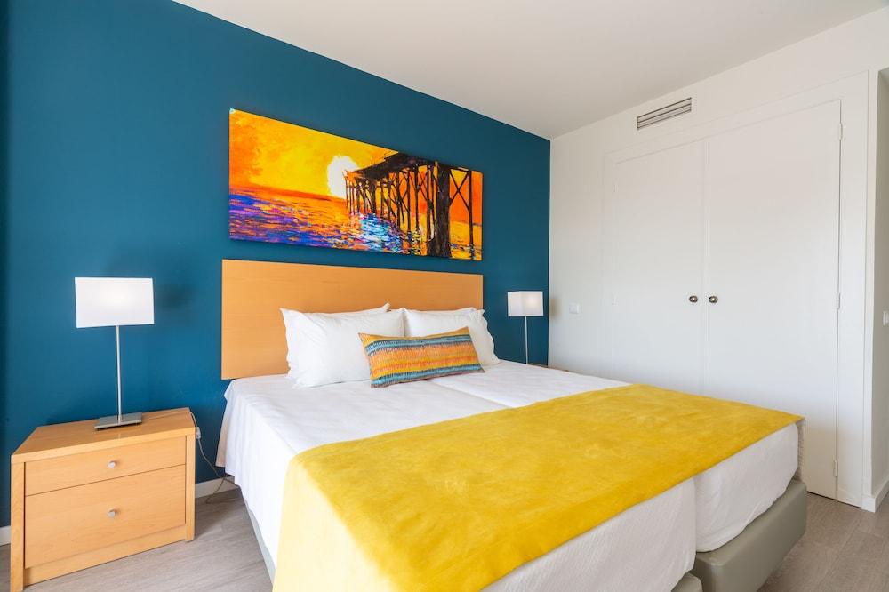 The Navigator - Olympus