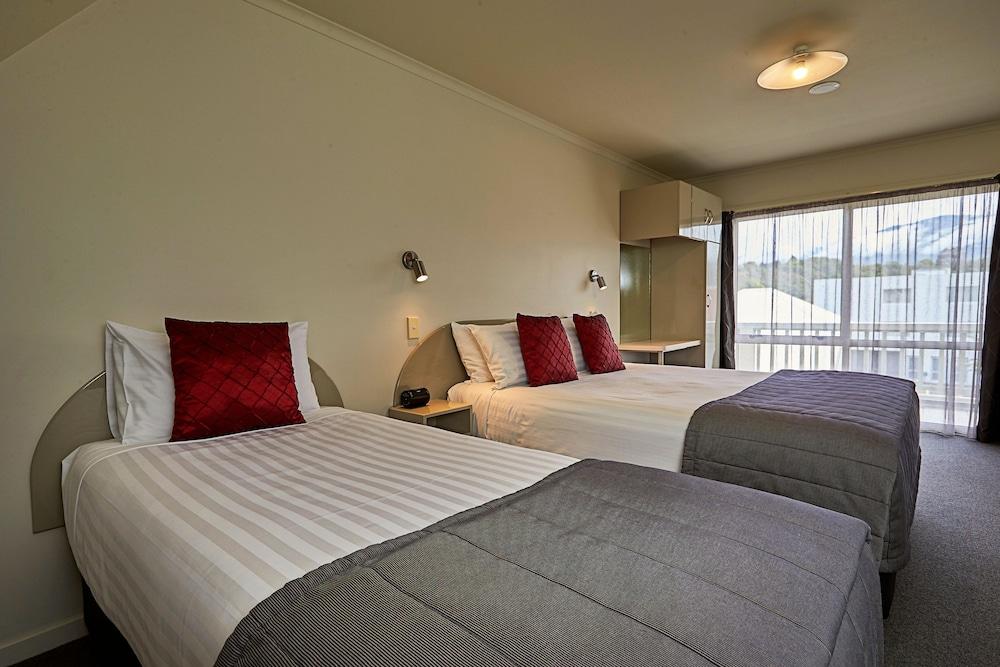 The White Morph - Heritage Collection