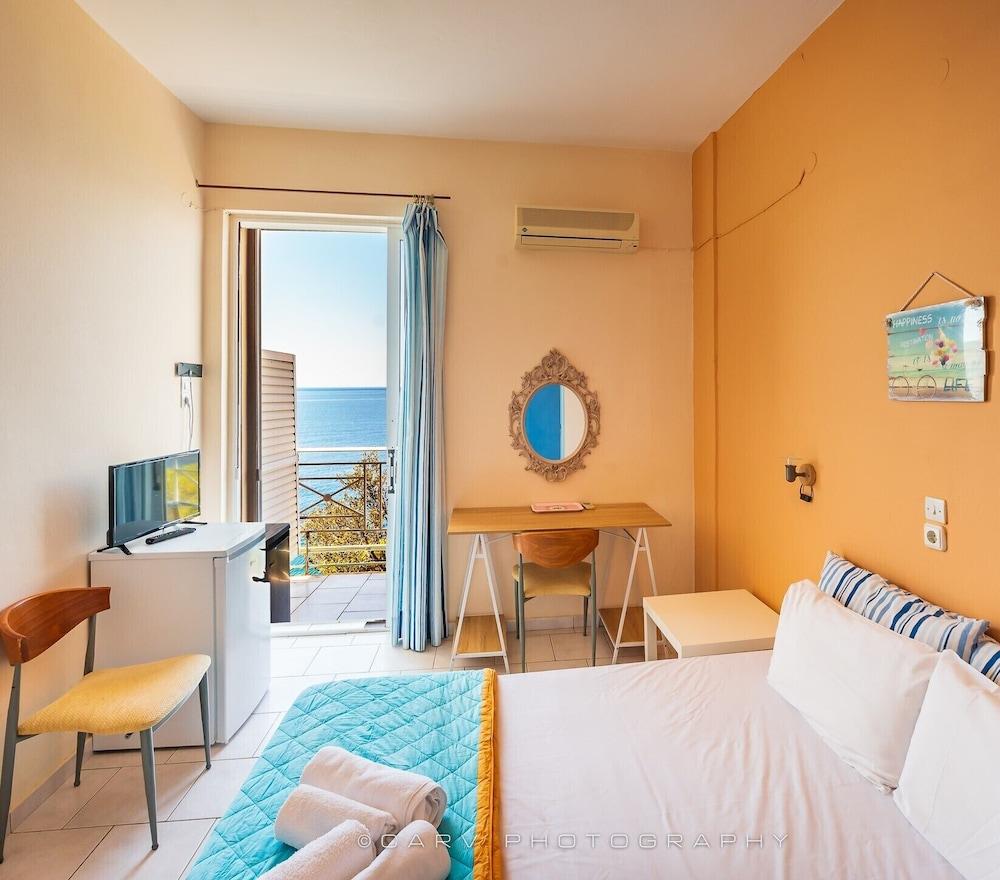 Kavos Bay Seafront Hotel