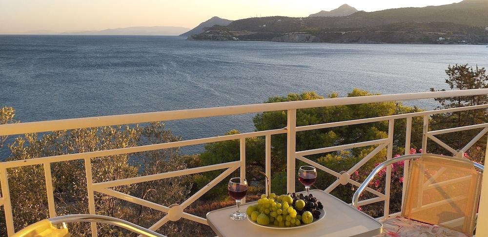 Kavos Bay Seafront Hotel