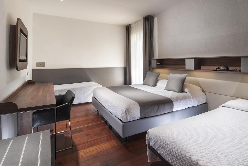 Waldorf Palace Hotel