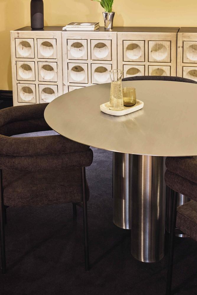 Hotel Diplomat Sydney