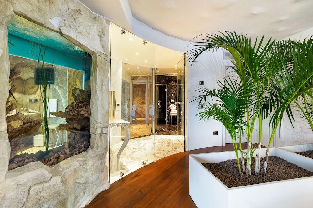 Atlantis Bay - VRetreats