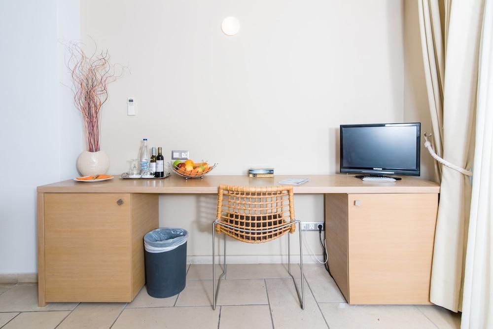 Hotel Antinea Suites & SPA