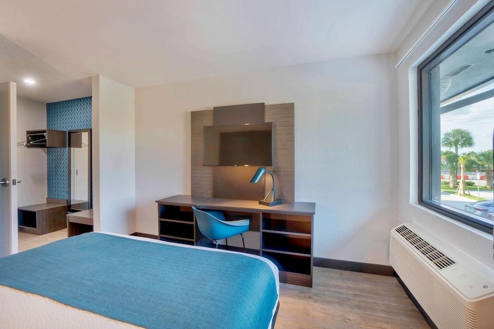 Motel 6 Fort Lauderdale, FL