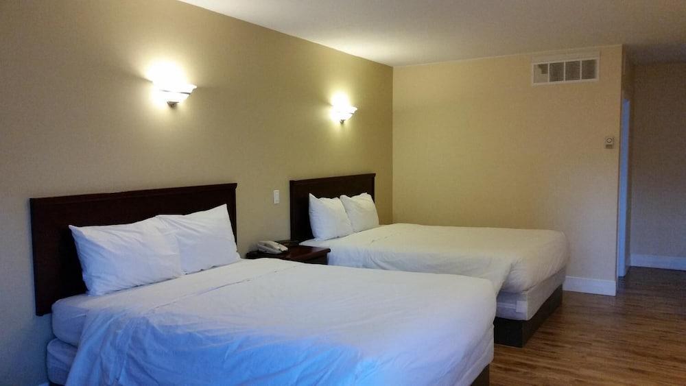 Comox Valley Inn & Suites