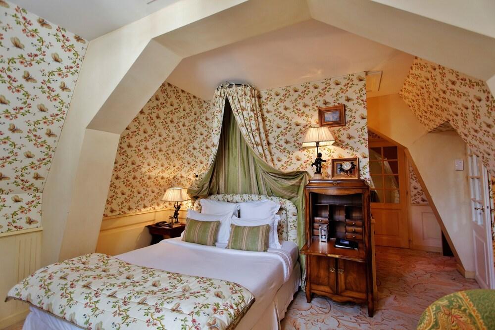 Château de Mirambeau