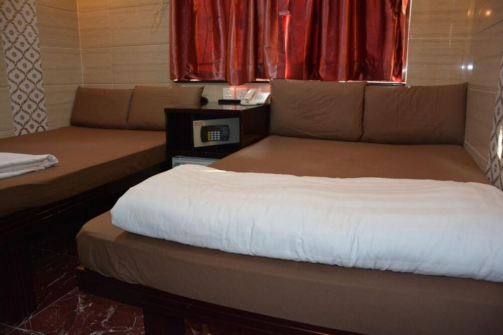 Everest Base Camp Hostel